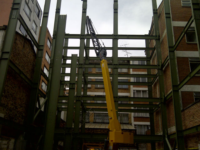 montaje-de-estructuras-metalicas-taesmet-03