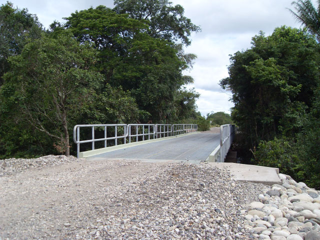 rejillas-metalicas-puentes-taesmet-01