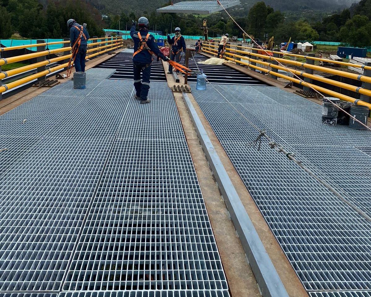 rejillas metalicas puentes 00