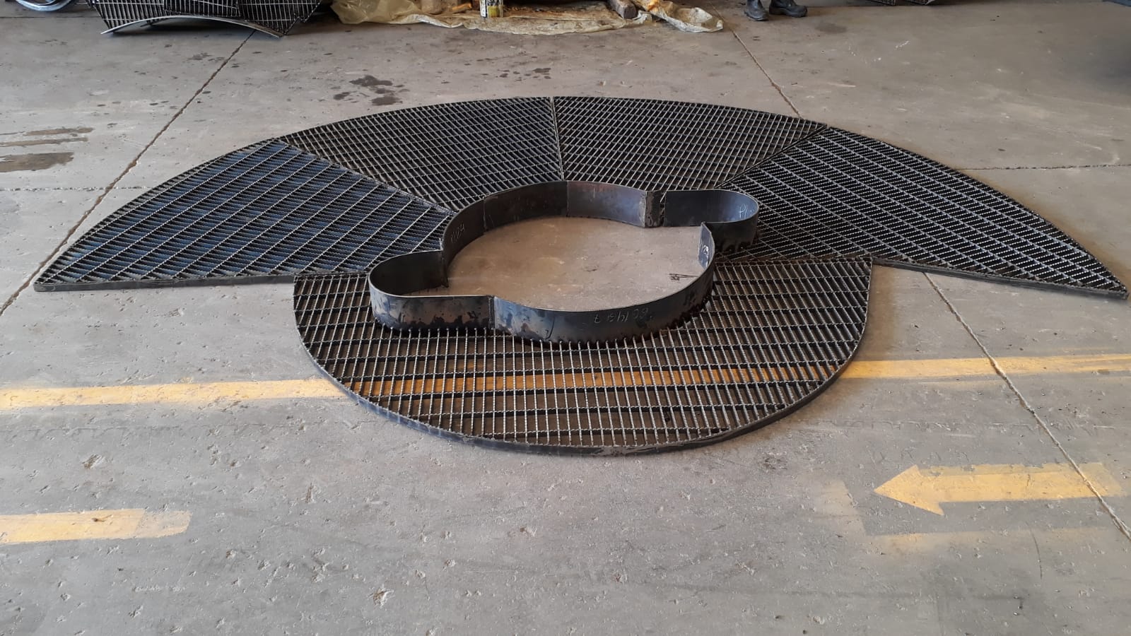 fabricacion-a-medida-de-rejillas-metalicas-taesmet-00